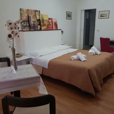 Rooms2Rent Реджо-ди-Калабрия Экстерьер фото