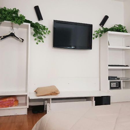 Rooms2Rent Реджо-ди-Калабрия Экстерьер фото