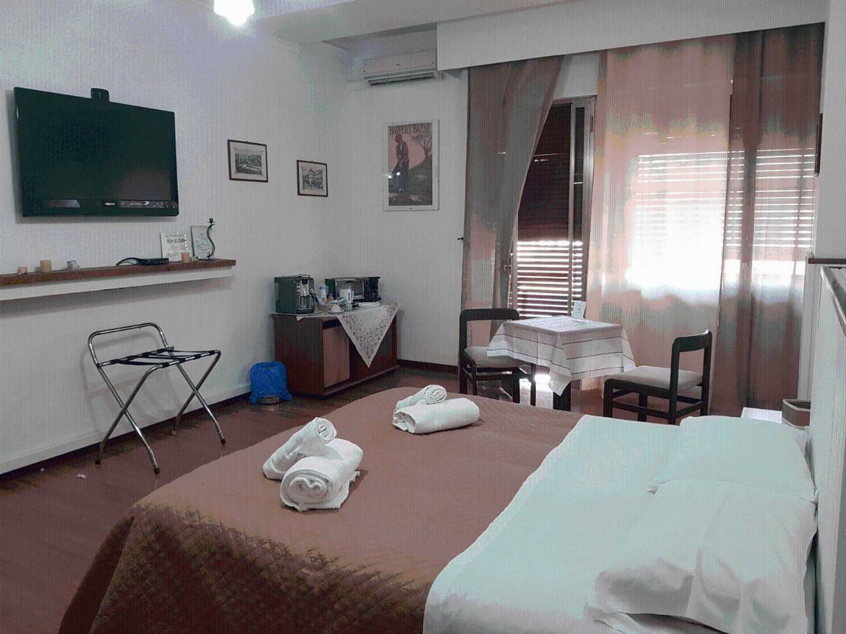 Rooms2Rent Реджо-ди-Калабрия Экстерьер фото