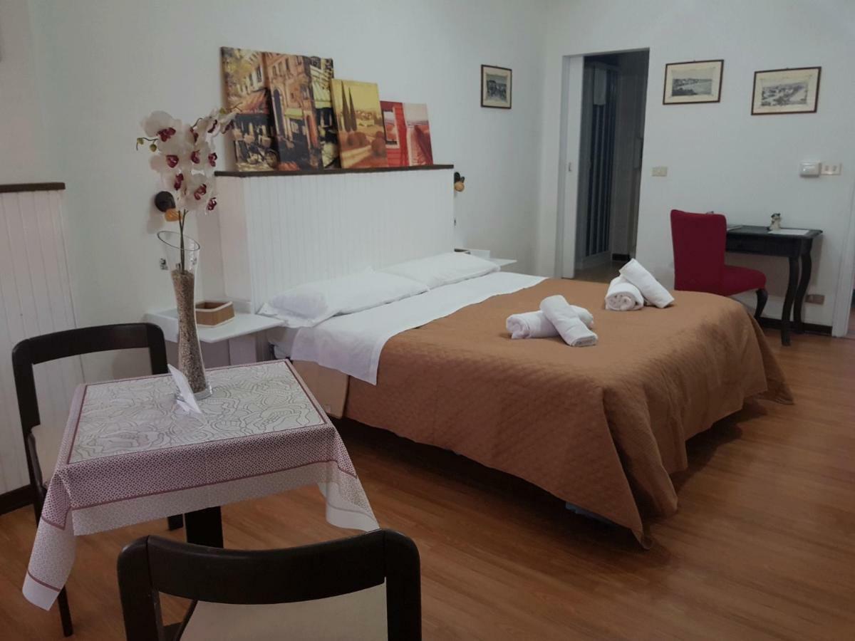 Rooms2Rent Реджо-ди-Калабрия Экстерьер фото